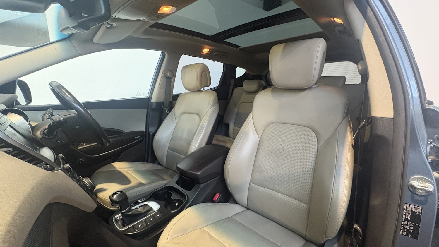 Used Hyundai Santa Fe 2016 for sale - 76536852: Photo 12