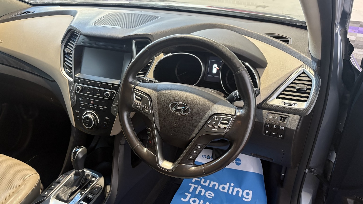 Used Hyundai Santa Fe 2016 for sale - 76536852: Photo 15