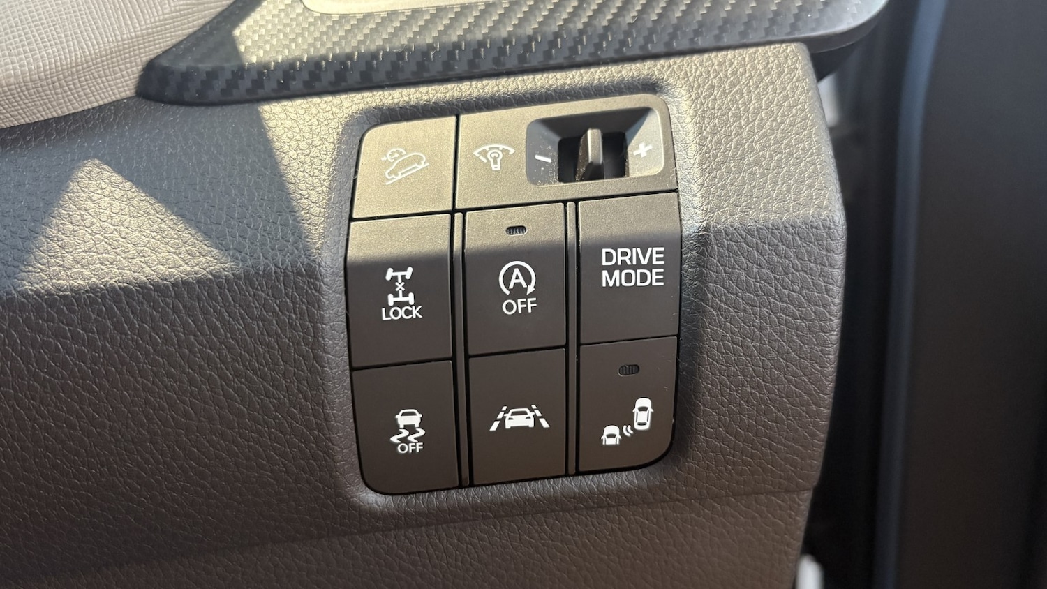 Used Hyundai Santa Fe 2016 for sale - 76536852: Photo 19