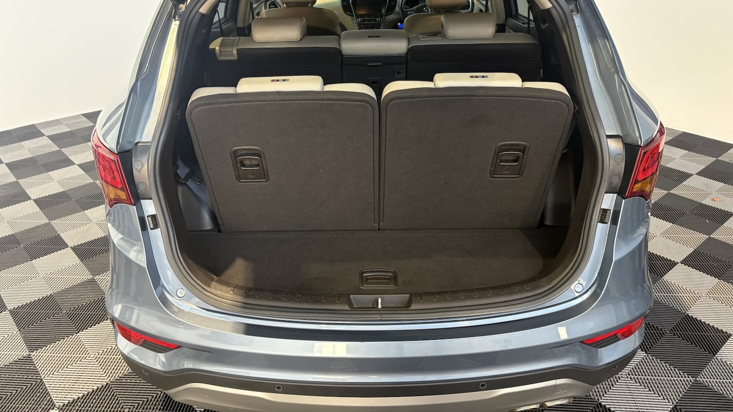 Used Hyundai Santa Fe 2016 for sale - 76536852: Photo 21