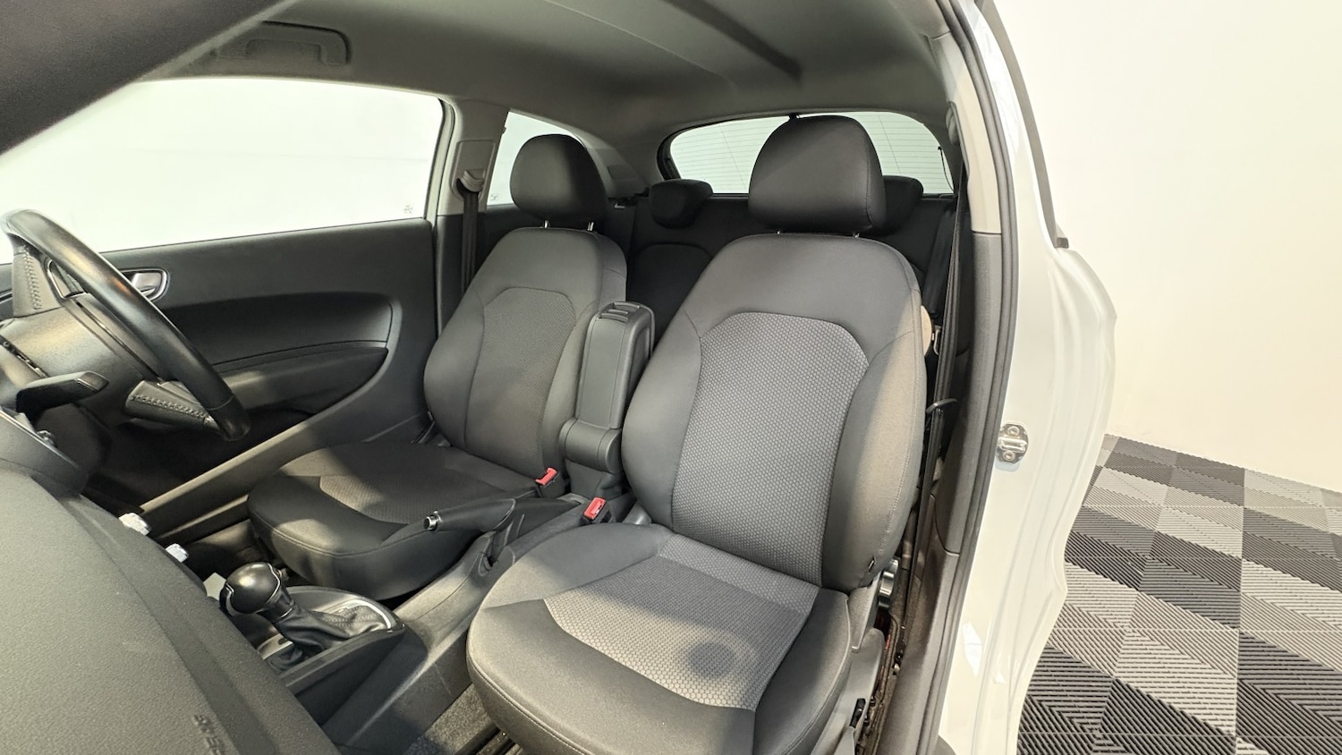 Used Audi A1 2015 for sale - 77107662: Photo 9