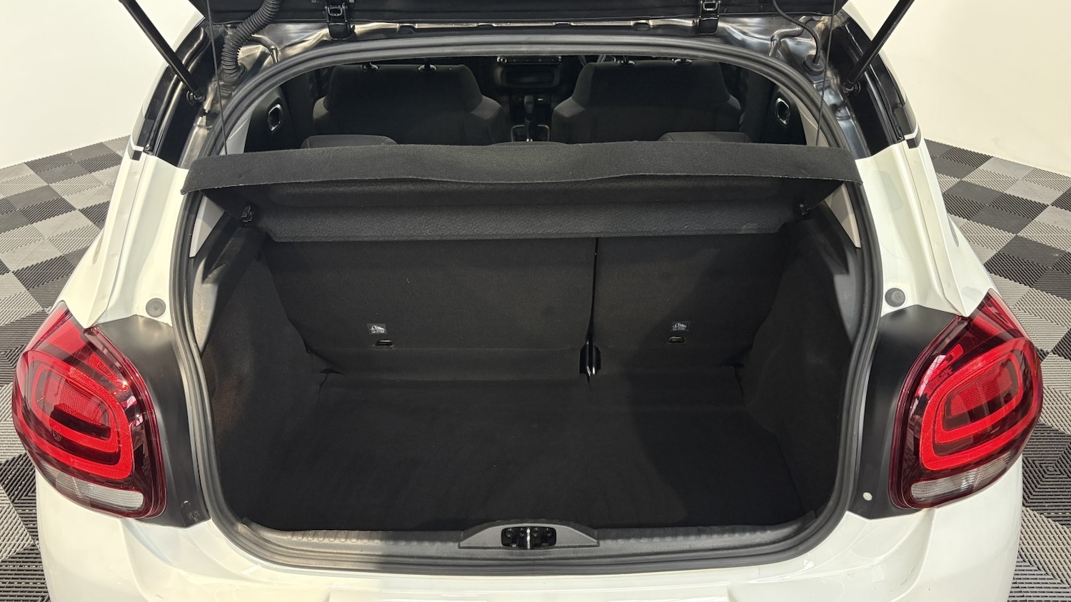 Used Citroen C3 2019 for sale - 77154355: Photo 15