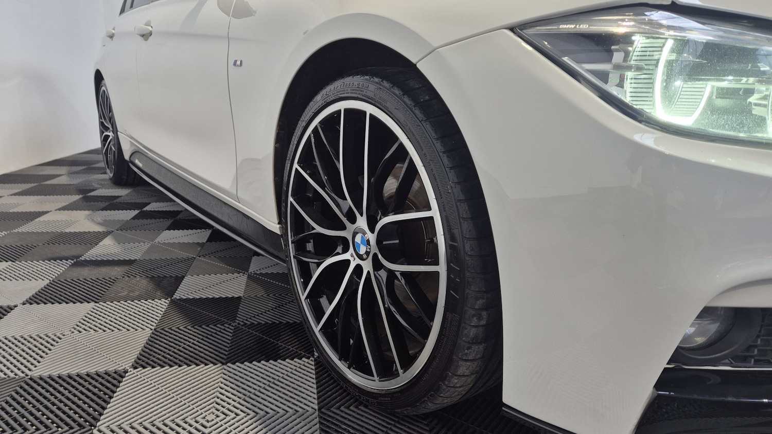 Used BMW 3 Series 2016 for sale - 76741366: Photo 9