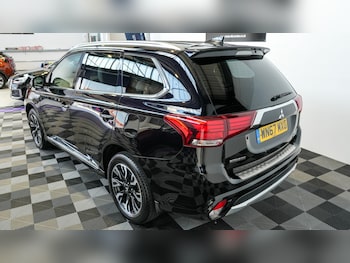 Used Mitsubishi Outlander 2017 for sale - 79073580: Photo