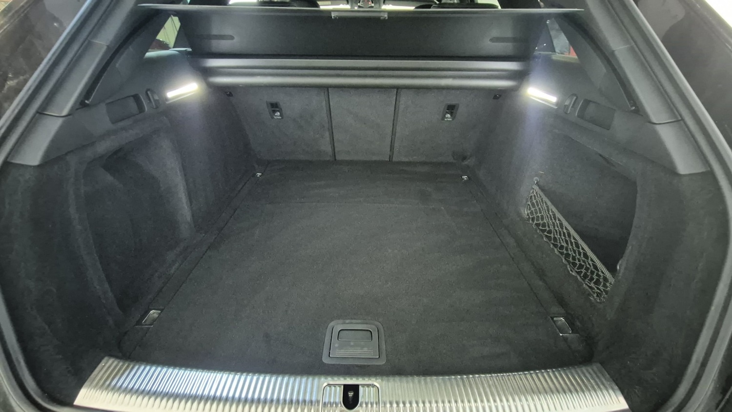 Used Audi A4 Avant 2019 for sale - 77213443: Photo 25