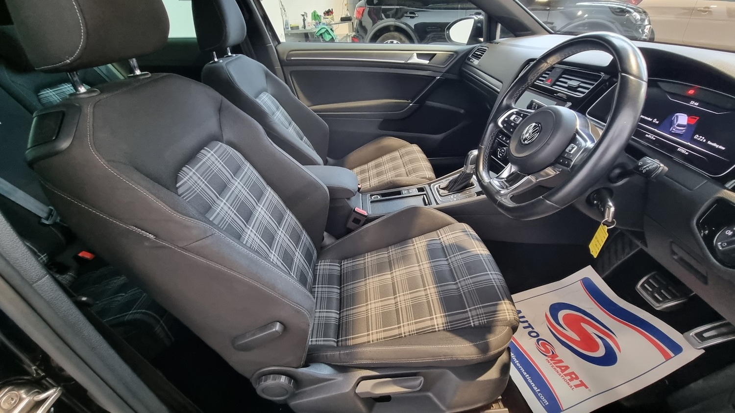 Used Volkswagen Golf 2017 for sale - 77830102: Photo 19