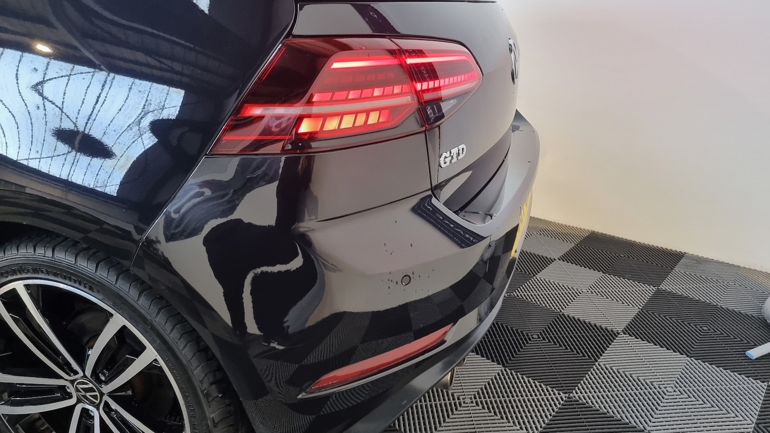 Used Volkswagen Golf 2017 for sale - 77830102: Photo 8