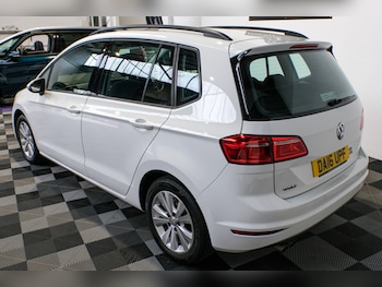 Used Volkswagen Golf SV 2016 for sale - 78273730: Photo