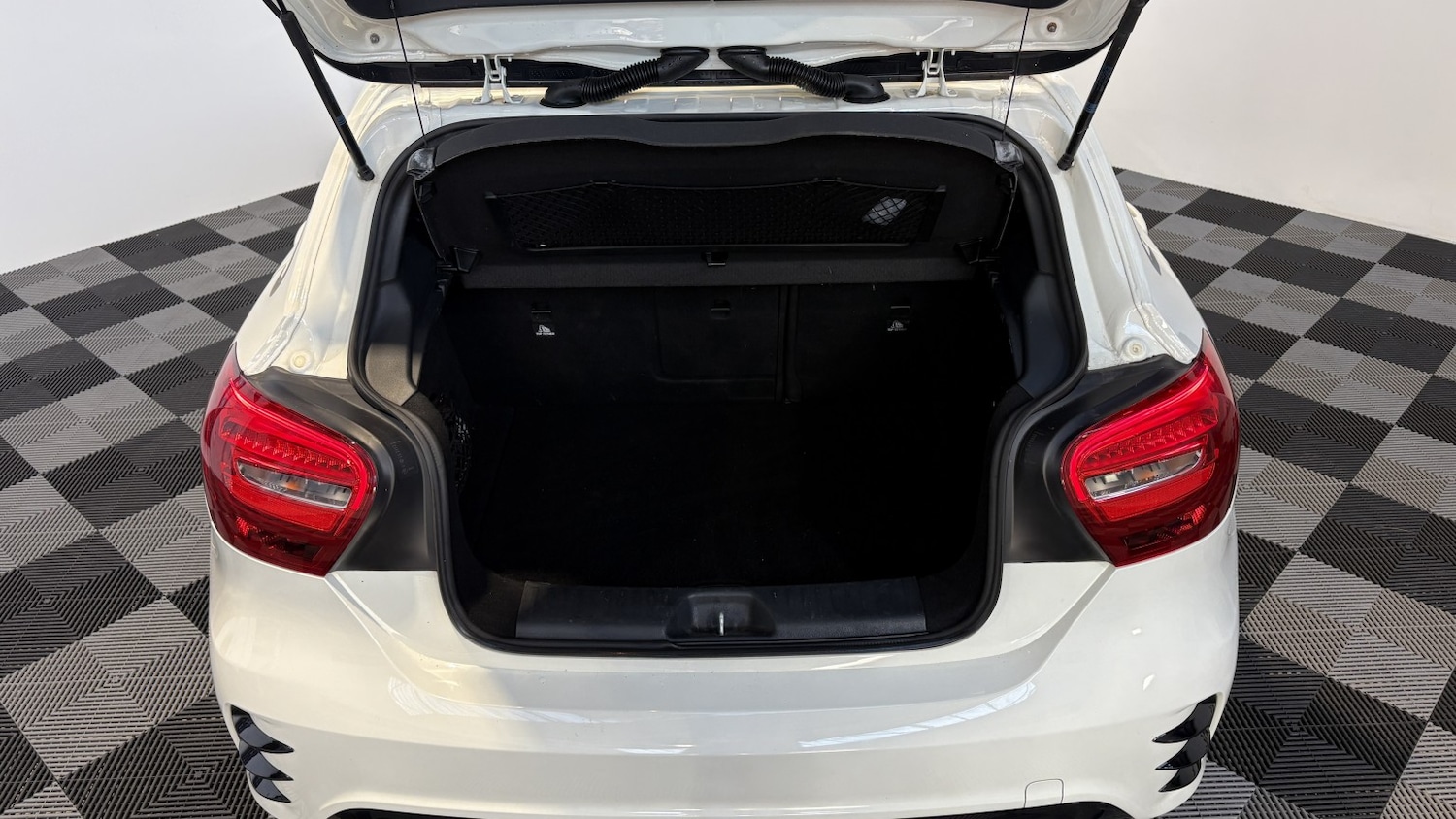 Used Mercedes-Benz A-Class 2016 for sale - 76471207: Photo 13