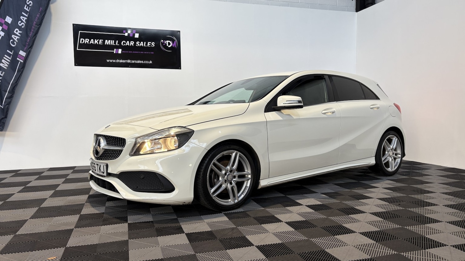 Used Mercedes-Benz A-Class 2016 for sale - 76471207: Photo 2