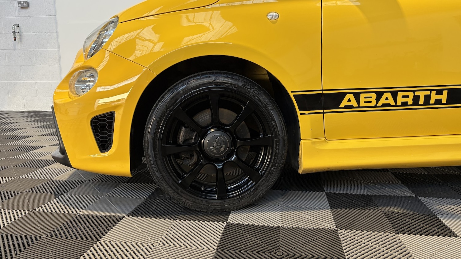 Used Abarth 595 2017 for sale - 76741247: Photo 4