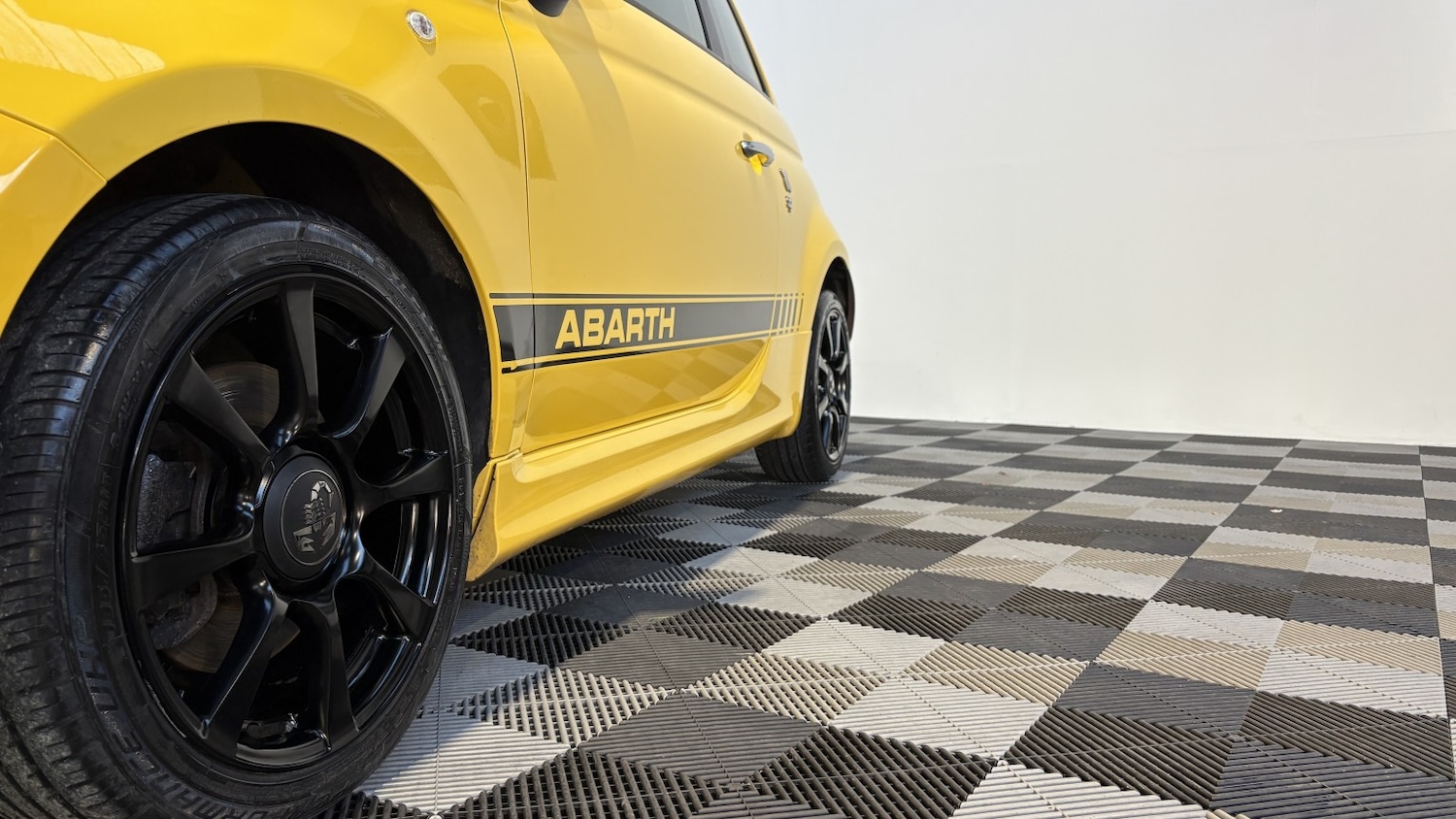 Used Abarth 595 2017 for sale - 76741247: Photo 8