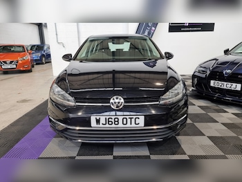 Used Volkswagen Golf 2018 for sale - 76134115: Photo