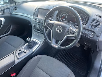 Used Vauxhall Insignia 2016 for sale - 76796348: Photo