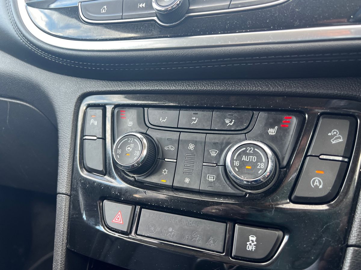 Used Vauxhall Mokka X 2018 for sale - 76140346: Photo 16