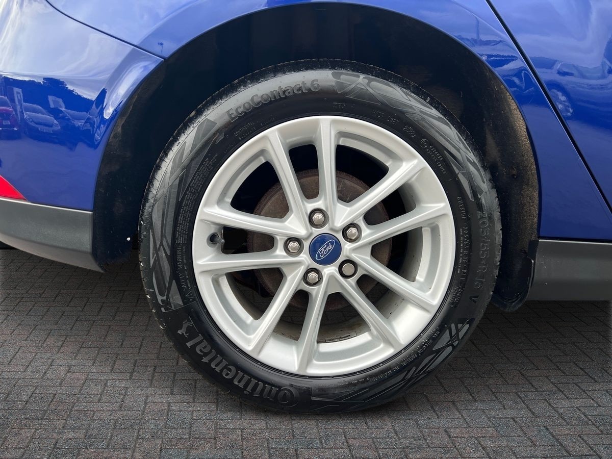 Used Ford Focus 2015 for sale - 76196035: Photo 11