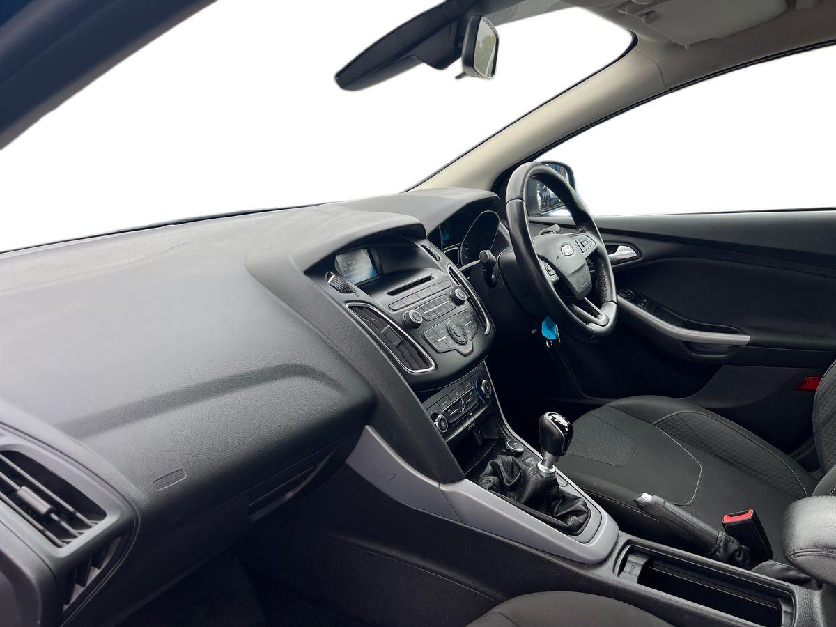 Used Ford Focus 2015 for sale - 76196035: Photo 14