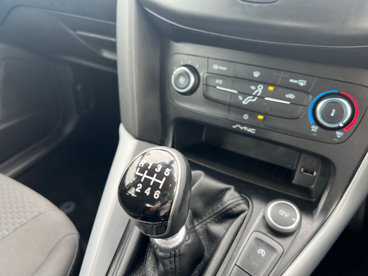 Used Ford Focus 2015 for sale - 76196035: Photo 15