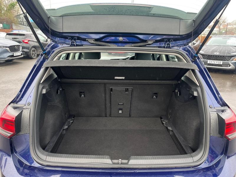 Used Volkswagen Golf 2021 for sale - 77935023: Photo 25