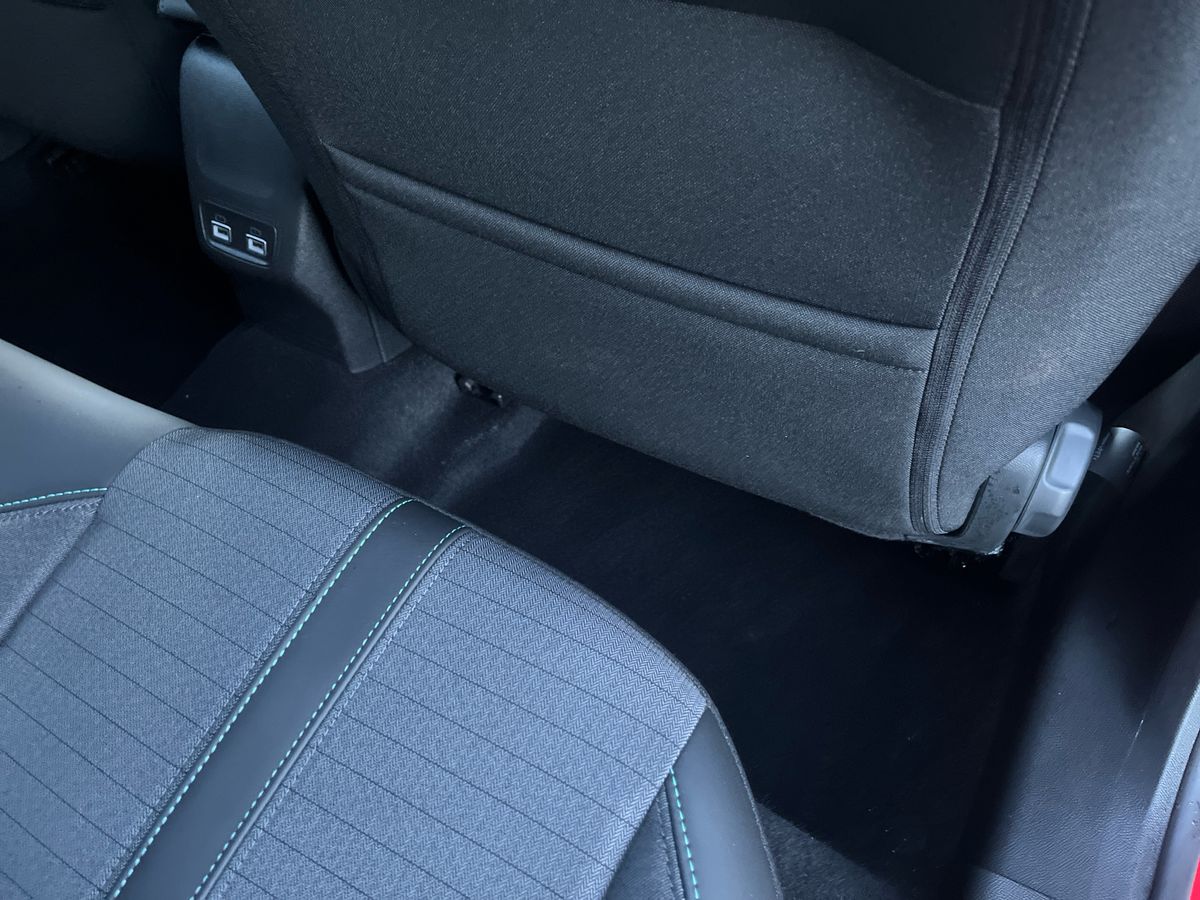 Used Peugeot 208 2023 for sale - 77225090: Photo 34