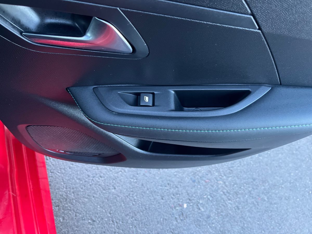 Used Peugeot 208 2023 for sale - 77225090: Photo 36