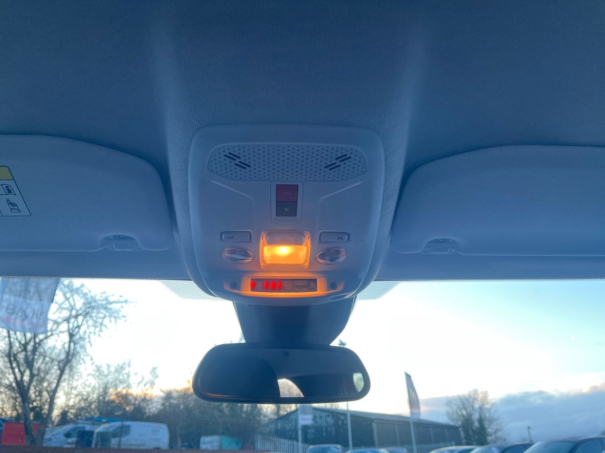 Used Peugeot 208 2023 for sale - 77225090: Photo 40