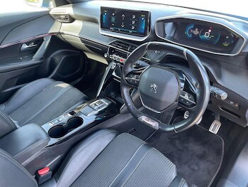 Used Peugeot 2008 2023 for sale - 78158186: Photo