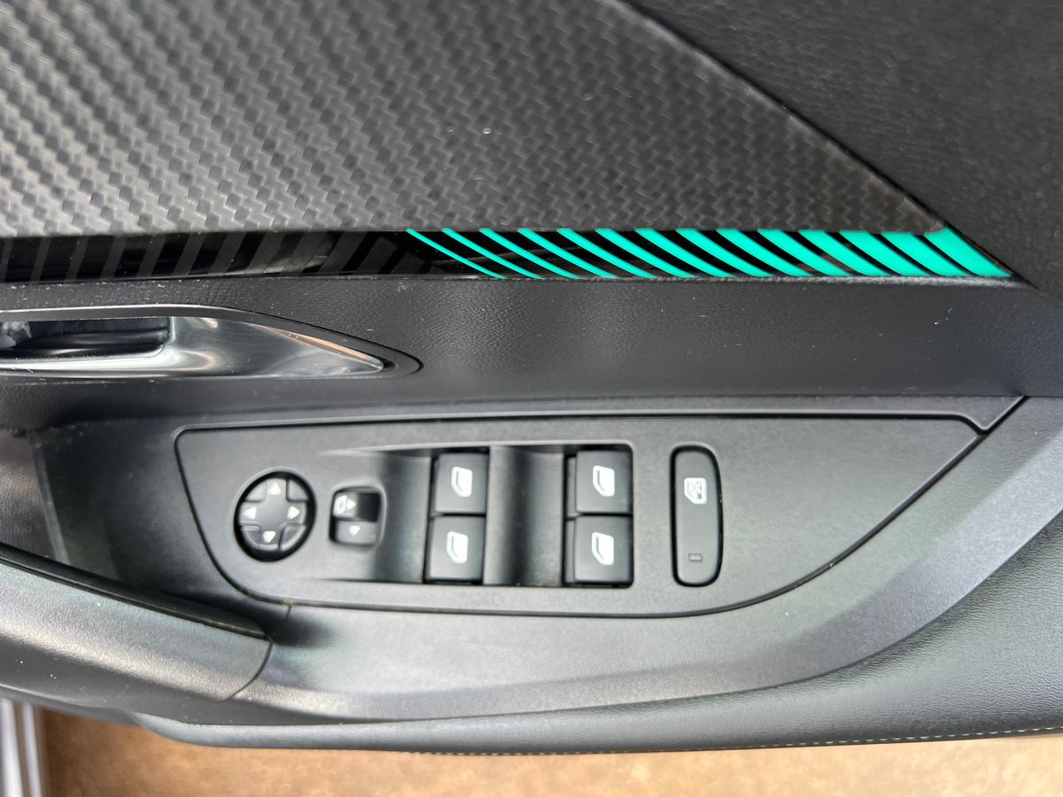 Used Peugeot 2008 2023 for sale - 77225086: Photo 17