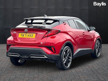 Used Toyota C-HR 2021 for sale - 76874252: Photo
