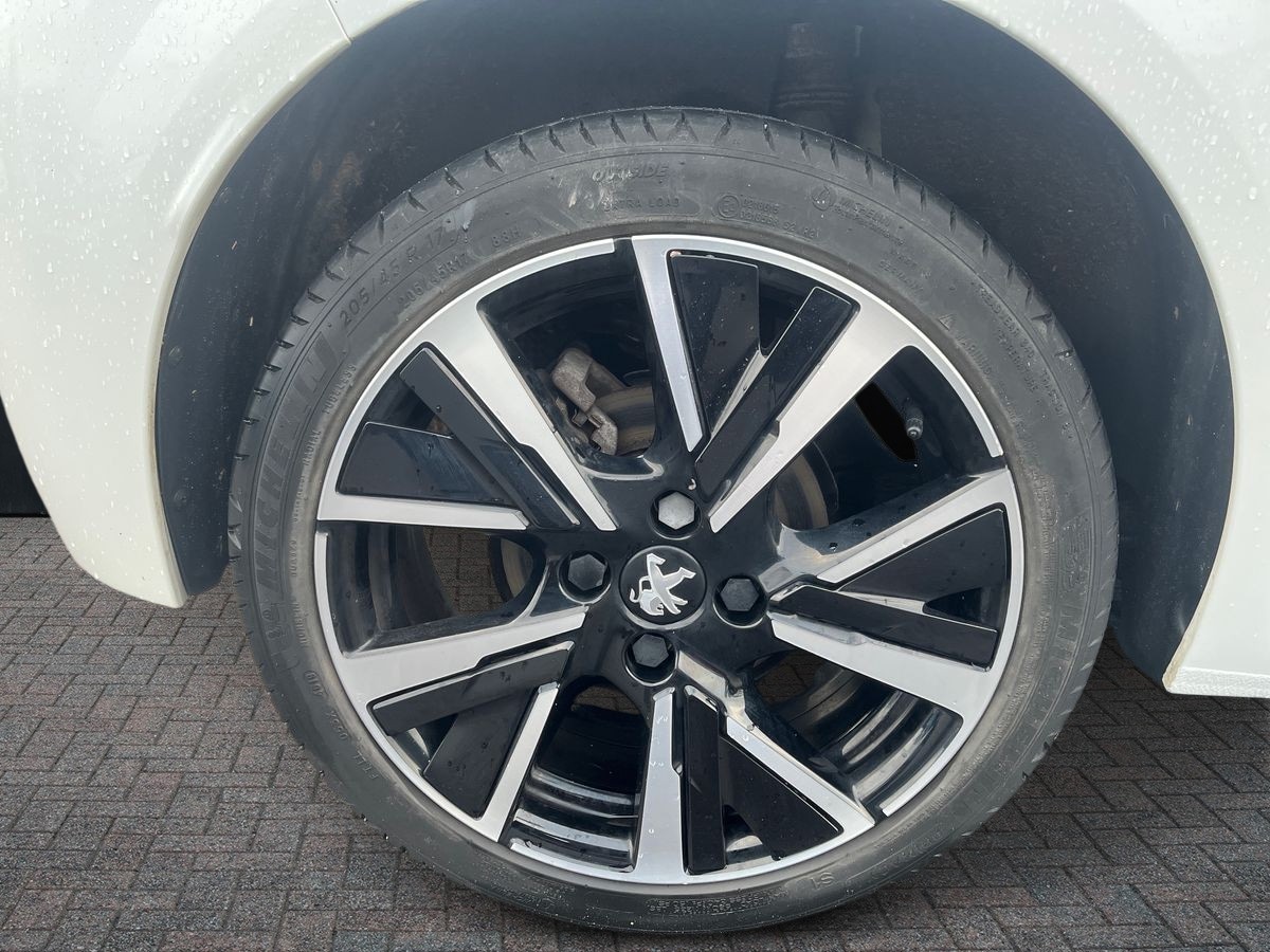 Used Peugeot 208 2020 for sale - 76933242: Photo 11