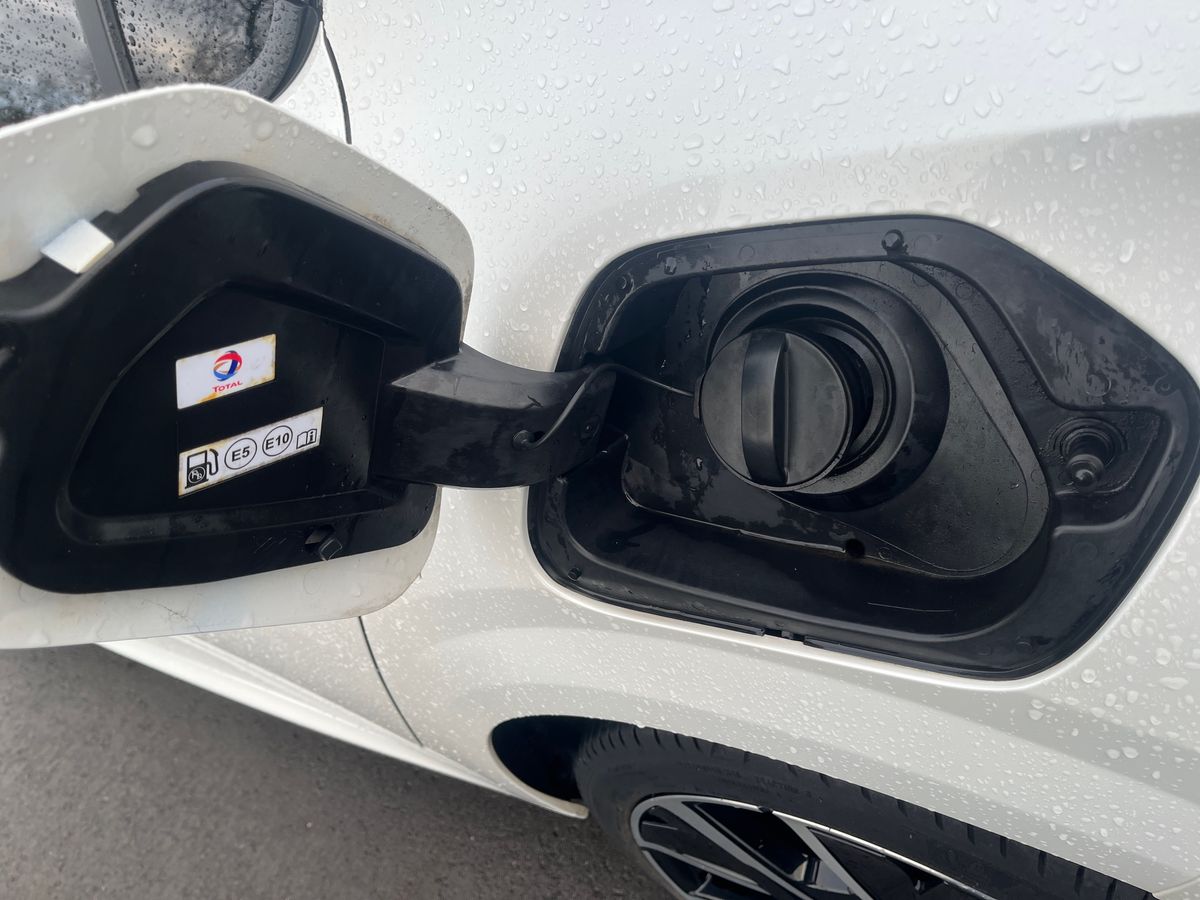 Used Peugeot 208 2020 for sale - 76933242: Photo 27