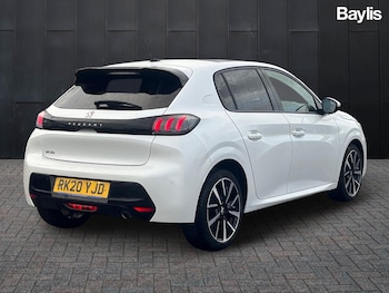 Used Peugeot 208 2020 for sale - 76933242: Photo