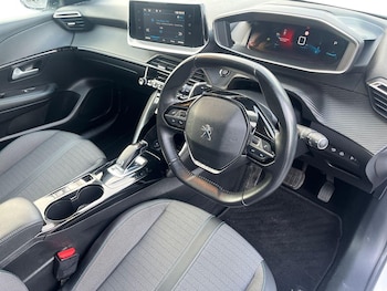 Used Peugeot 208 2020 for sale - 76933242: Photo