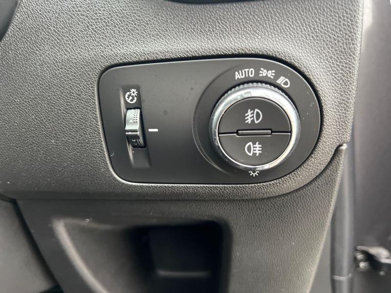 Used Vauxhall Crossland 2022 for sale - 77910242: Photo 31