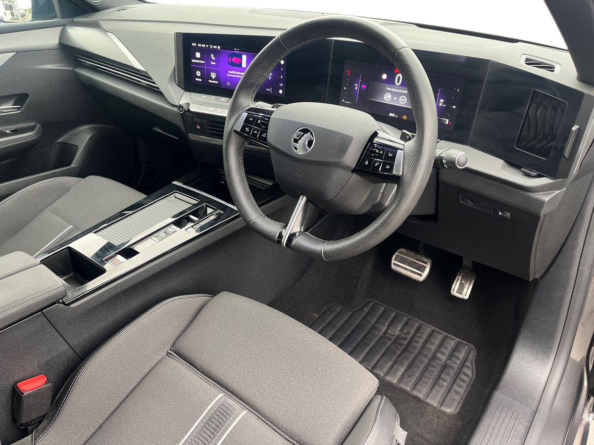 Used Vauxhall Astra 2024 for sale - 76272932: Photo 3