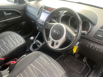 Used Kia Venga 2018 for sale - 77084828: Photo