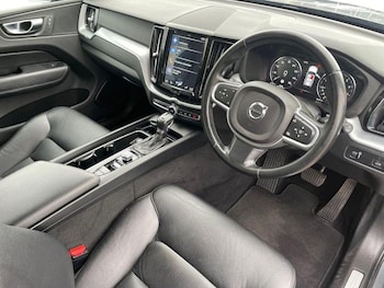 Used Volvo XC60 2018 for sale - 78582002: Photo
