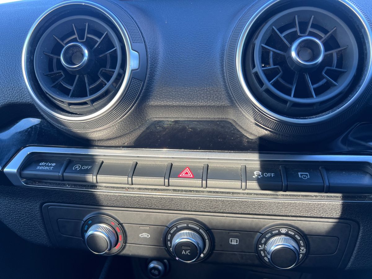 Used Audi Q2 2020 for sale - 76933150: Photo 32
