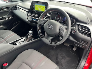 Used Toyota C-HR 2021 for sale - 77504244: Photo