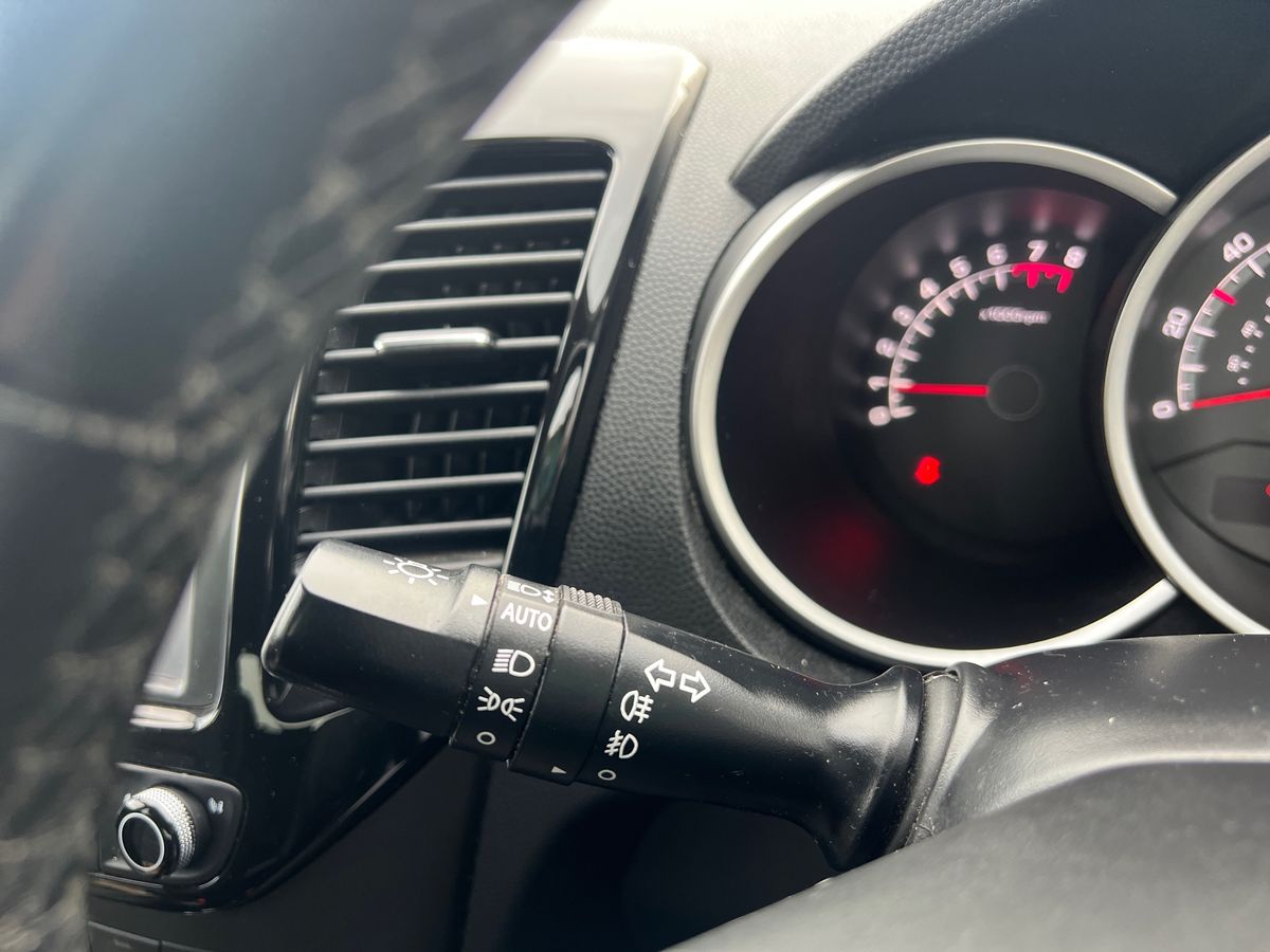 Used Kia Venga 2018 for sale - 76312105: Photo 26