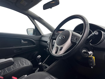 Used Kia Venga 2018 for sale - 76312105: Photo