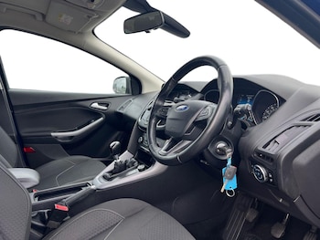 Used Ford Focus 2015 for sale - 75722239: Photo