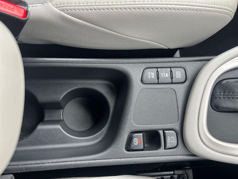 Used Toyota Yaris 2022 for sale - 77901169: Photo 31