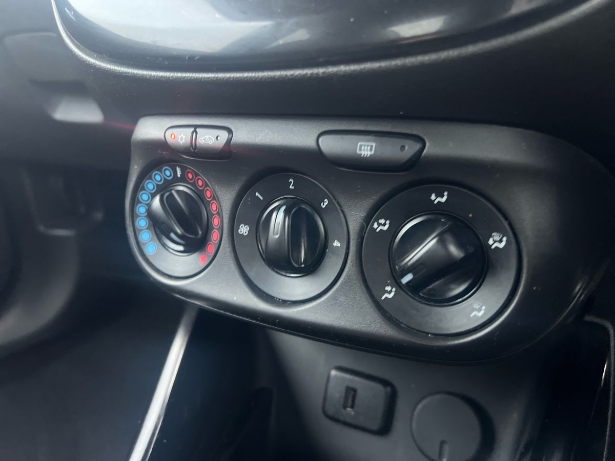 Used Vauxhall ADAM 2017 for sale - 76556824: Photo 16