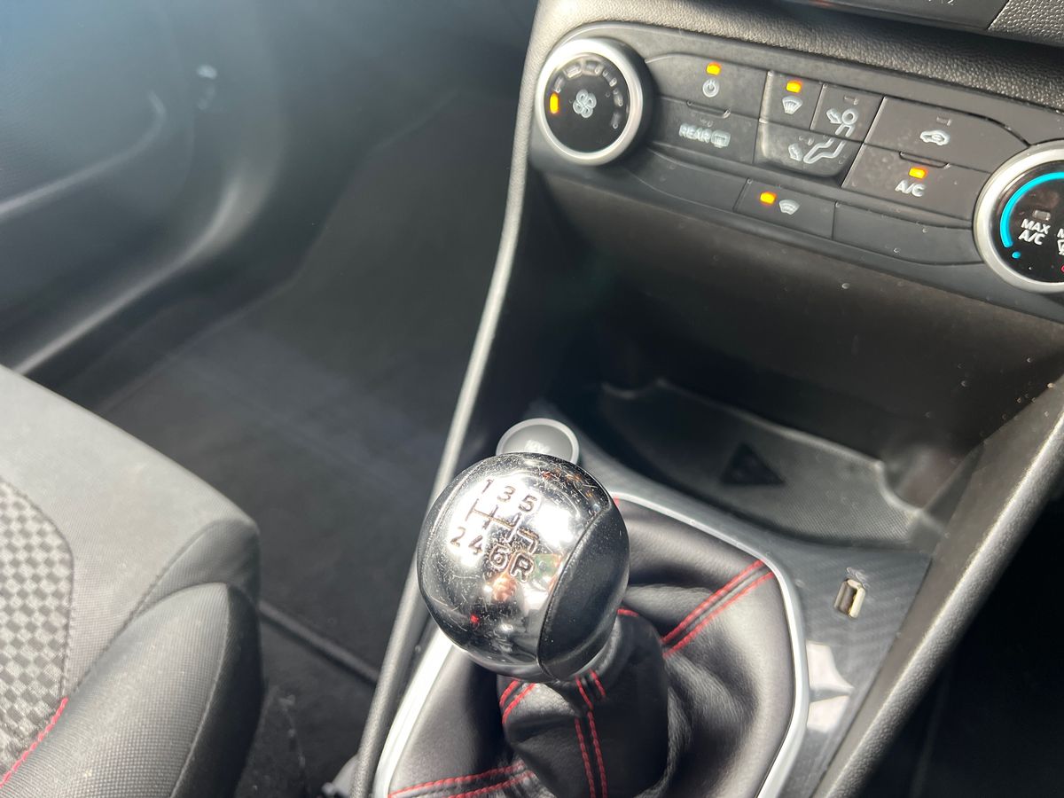 Used Ford Fiesta 2019 for sale - 76494102: Photo 15