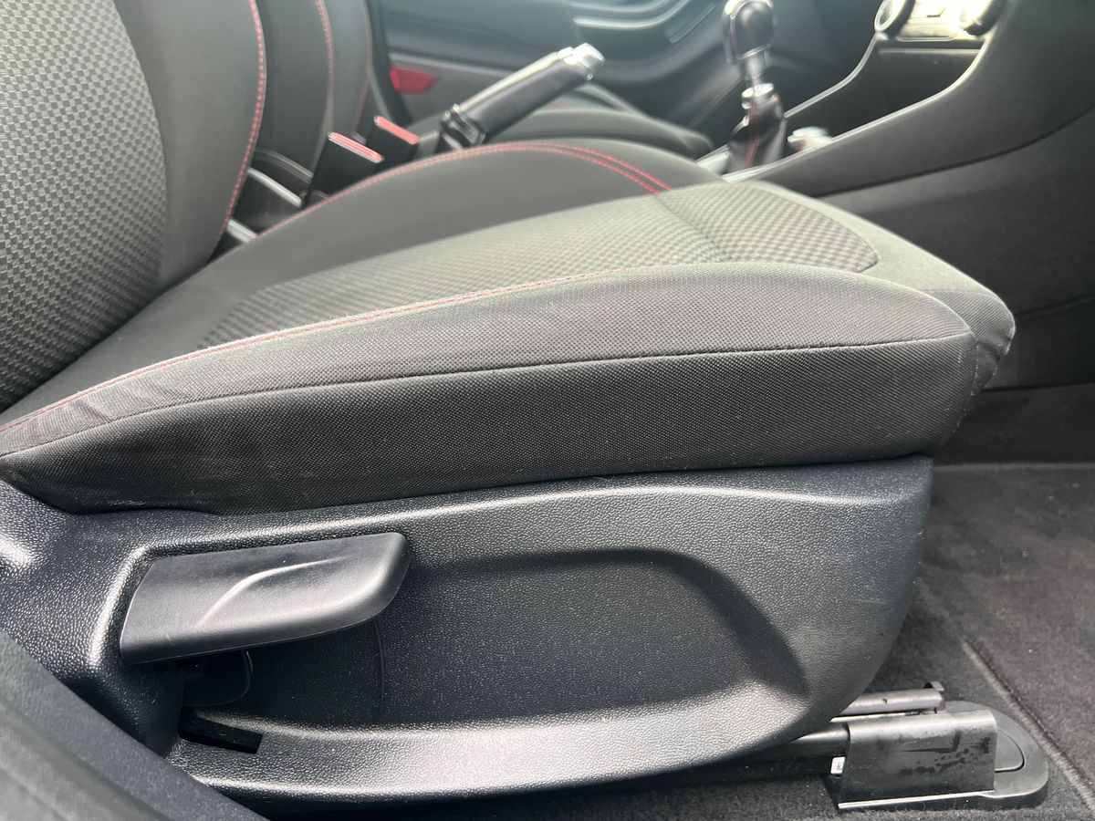 Used Ford Fiesta 2019 for sale - 76494102: Photo 33