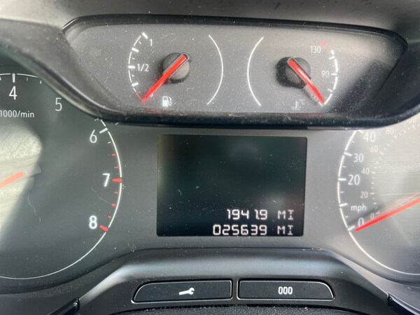 Used Vauxhall Crossland 2021 for sale - 75742835: Photo 21
