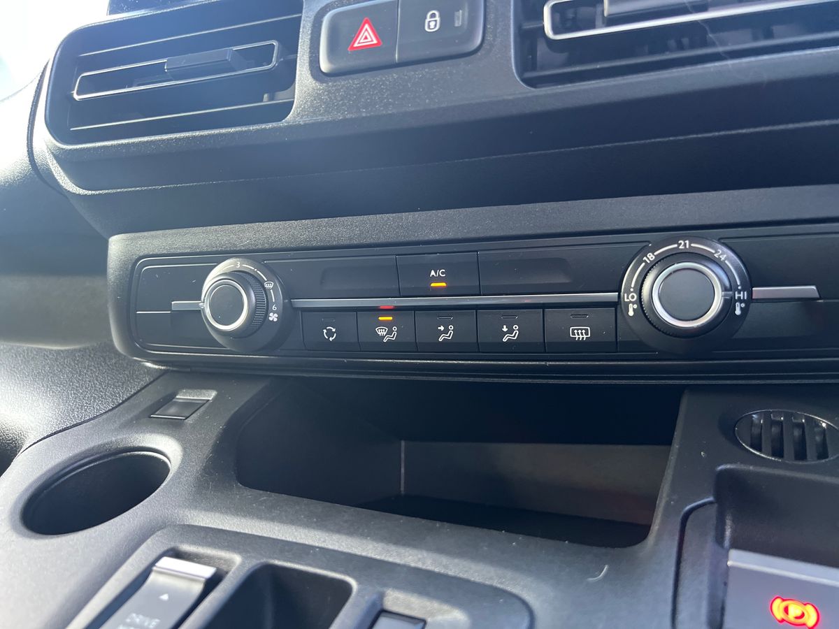 Used Vauxhall Combo Life 2022 for sale - 76563658: Photo 16