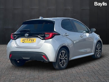 Used Toyota Yaris 2022 for sale - 75992974: Photo