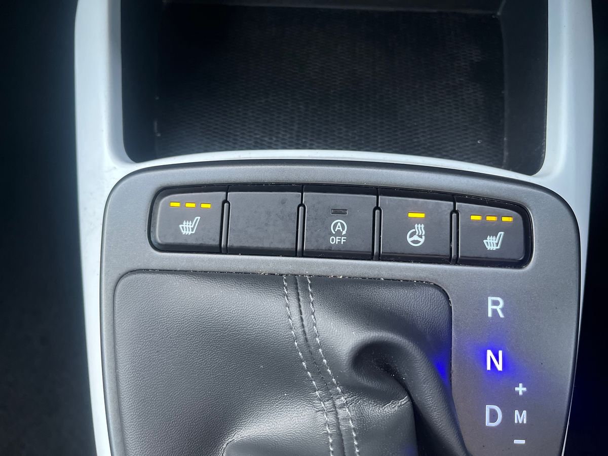 Used Hyundai i10 2022 for sale - 76921802: Photo 31